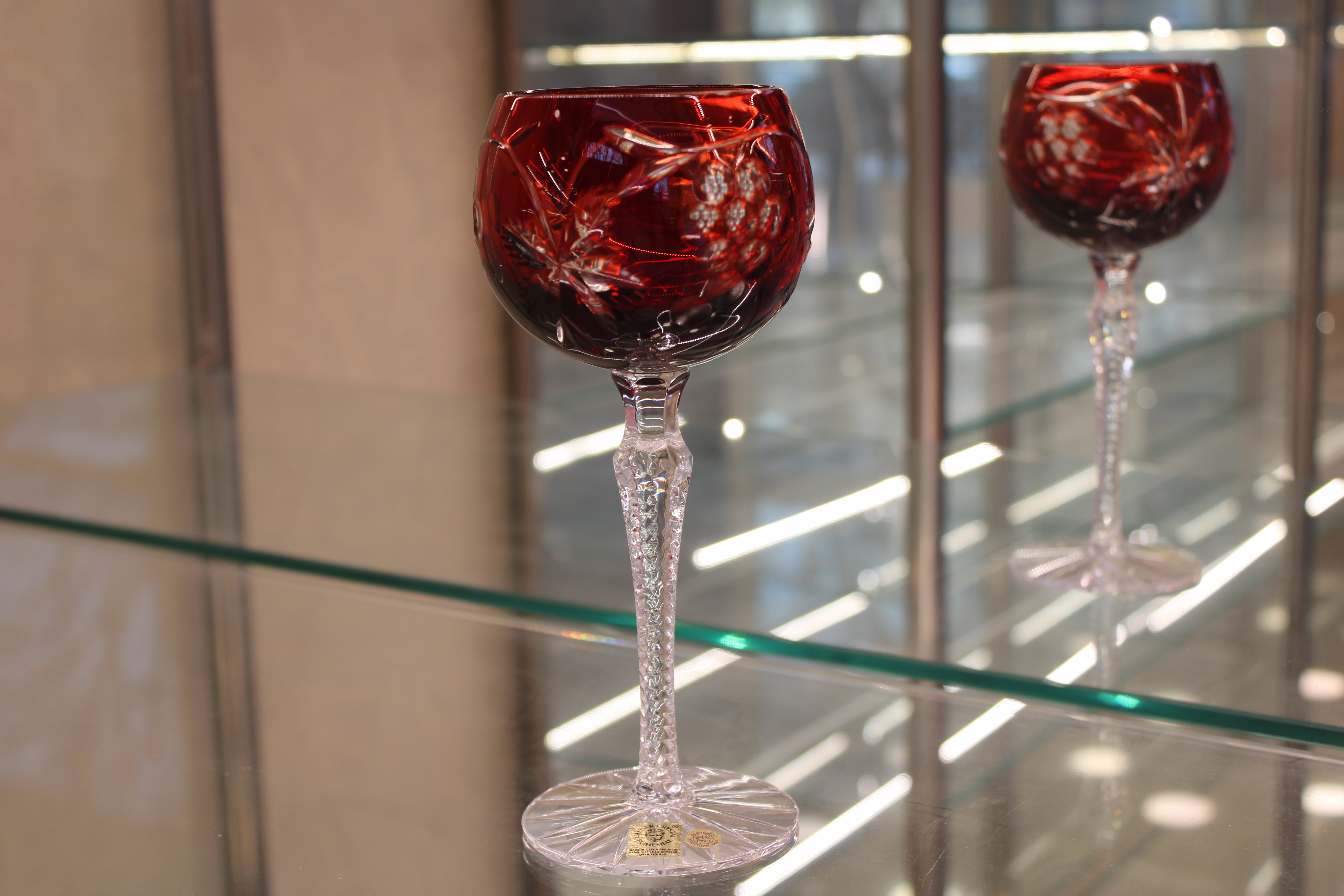 PAHAR CU PICIOR ROMAN GRAPES - 190ml - Ruby